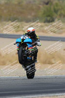 media/Mar-22-2025-CVMA (Sat) [[462c0ffedb]]/Race 12-Supersport Middleweight/
